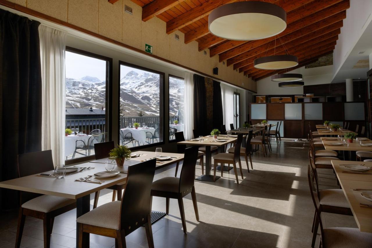 Snoe Aragon Hills Hotel Formigal Bagian luar foto