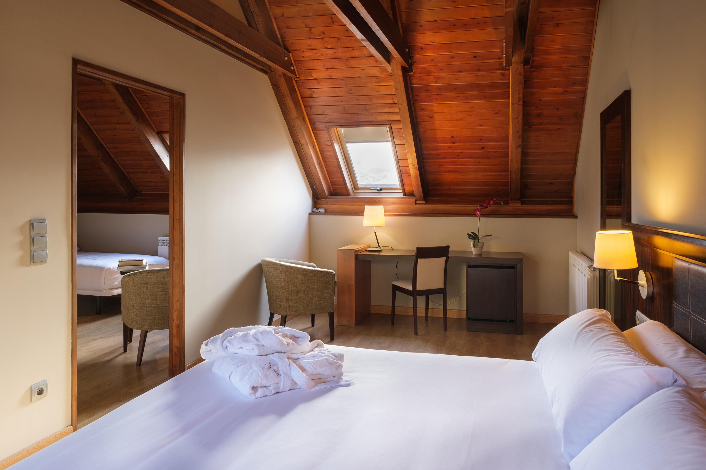 Snoe Aragon Hills Hotel Formigal Bagian luar foto