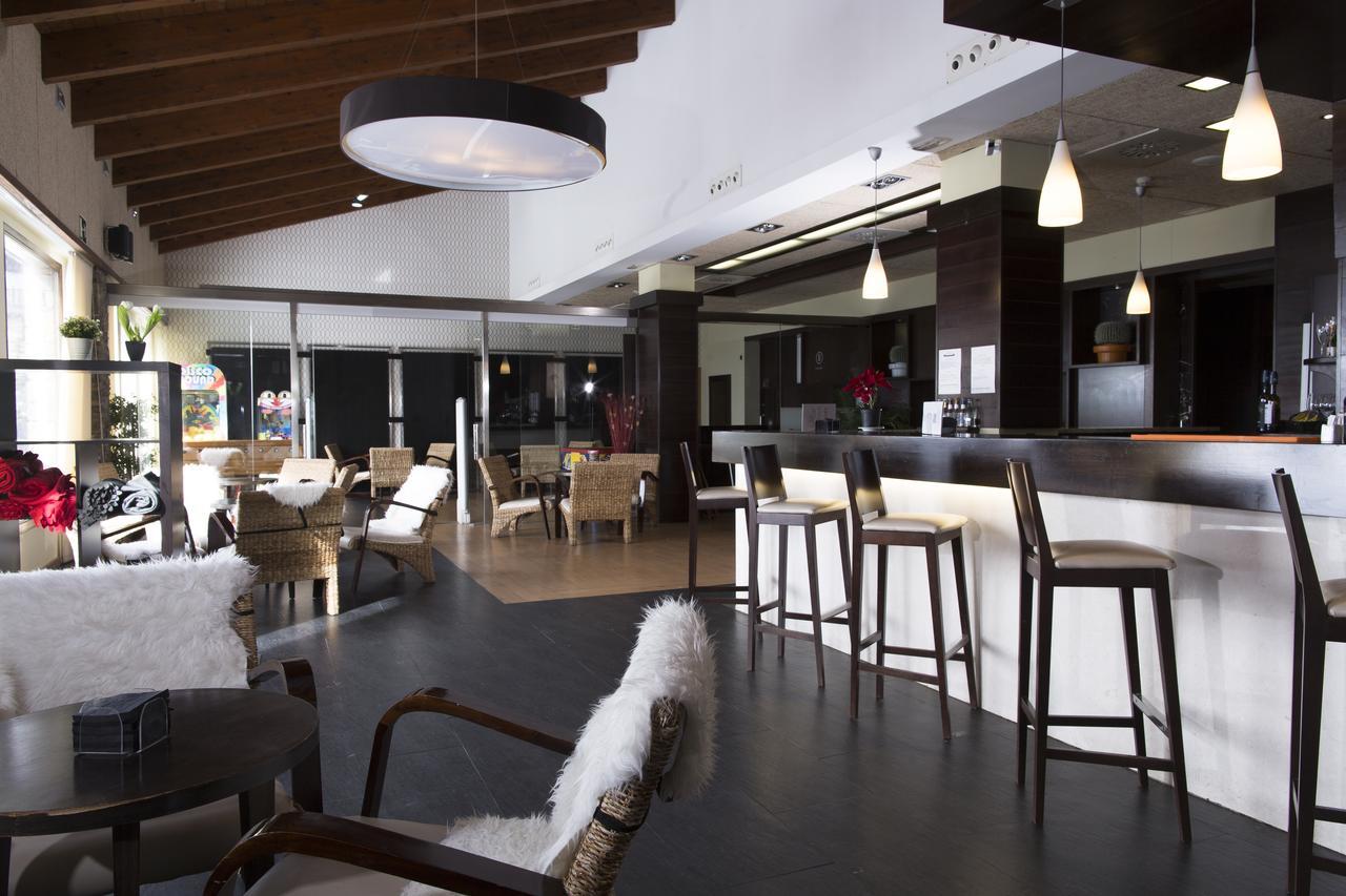 Snoe Aragon Hills Hotel Formigal Bagian luar foto